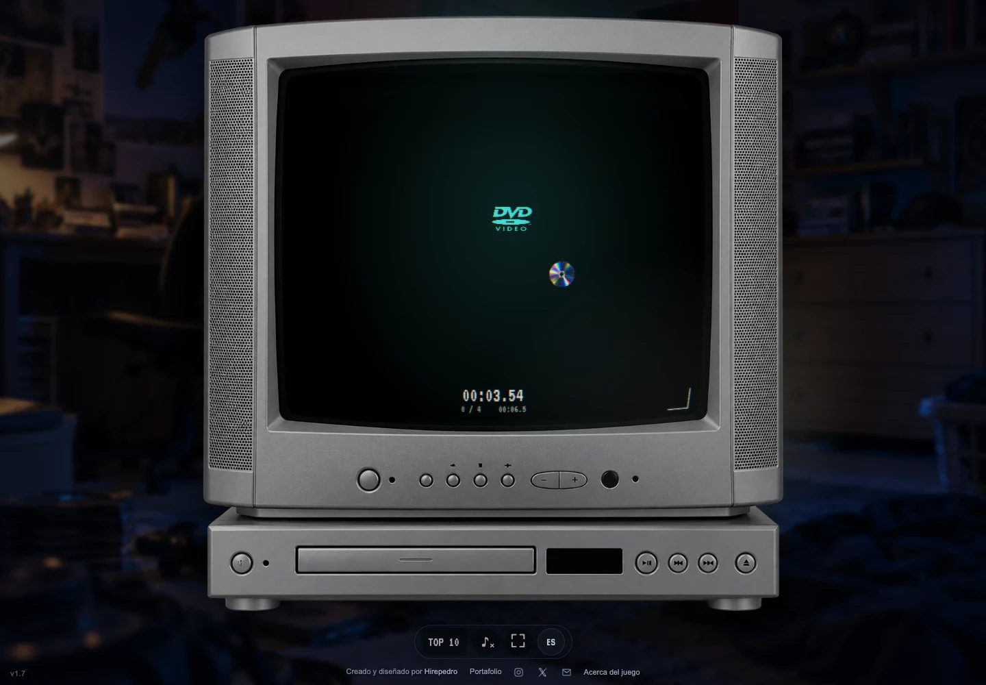 Partida real de DVD Corner en escritorio: el disco y el logo dentro de la pantalla curva del televisor